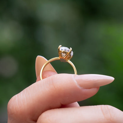 Stunning 1.0 CT Pear Moissanite Engagement Ring with Solitaire Design 8