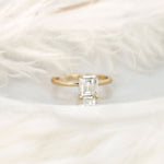 Stunning 1.75 CT Emerald Moissanite Engagement Ring with Solitaire Design 2