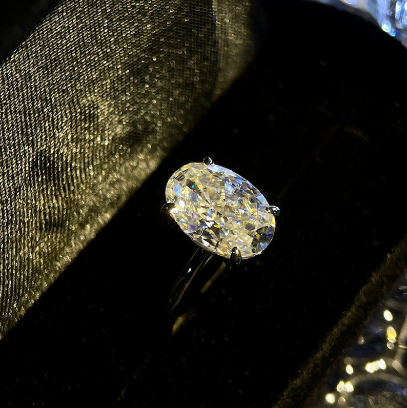 Stunning 4.5 CT Oval Moissanite Engagement Ring with Solitaire Design 4