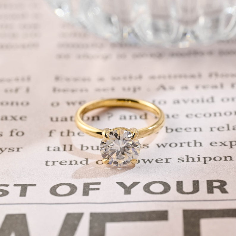 Stunning 2.0 CT Round Moissanite Engagement Ring with Solitaire Design 5