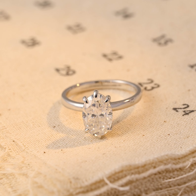 Stunning 2.0 CT Oval Moissanite Engagement Ring with Solitaire Design 1