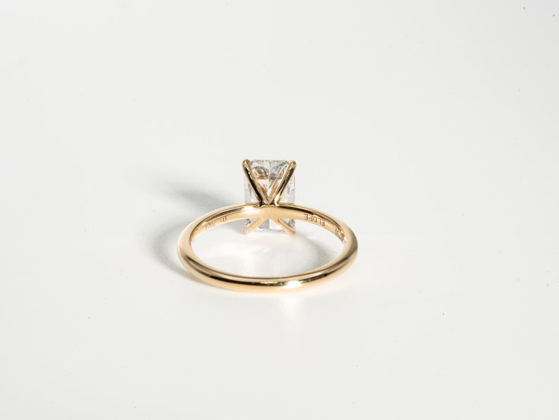 Stunning 1.70 CT Radiant Moissanite Engagement Ring with Solitaire Design 5