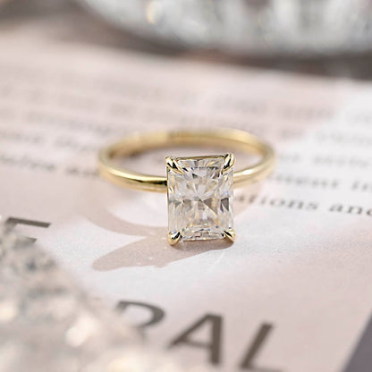 Stunning 3.0 CT Radiant Moissanite Engagement Ring with Solitaire Design 1