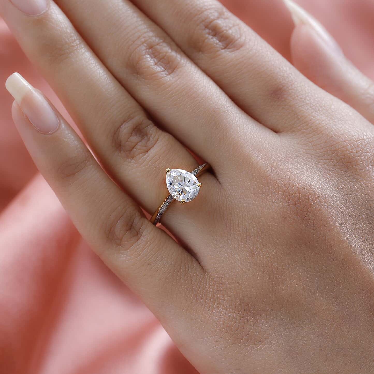 Pear Cut Pave Style Cubic Zirconia in 925 Sterling Silver Ring 3