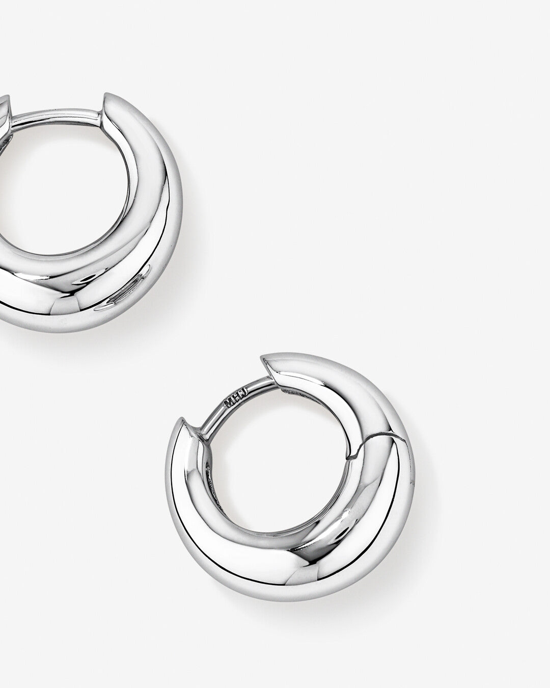 Round Cut Cubic Zirconia in 925 Sterling Silver Earrings 5