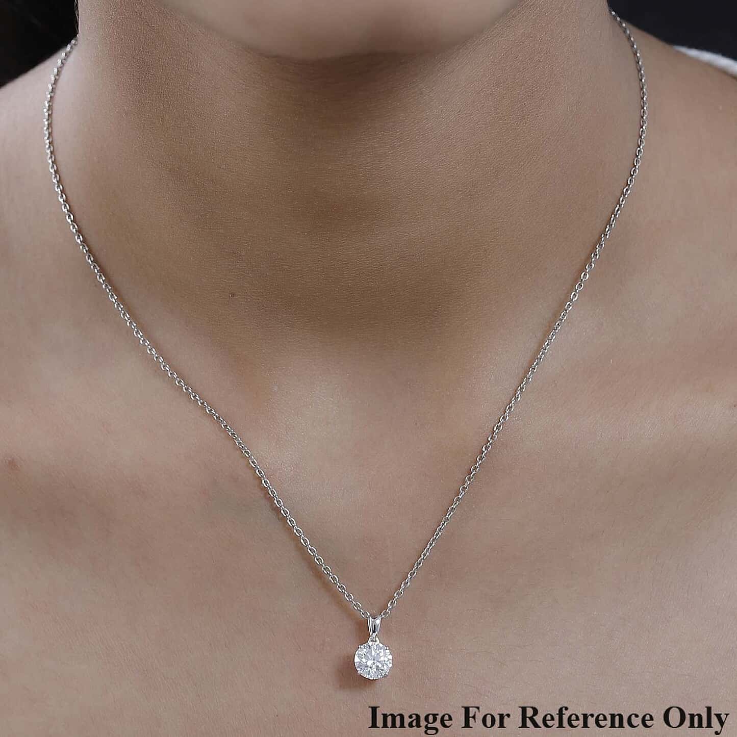 Round Cut Cubic Zirconia in 925 Sterling Silver Necklace 2