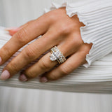 Oval Cut Solitaire Style Cubic Zirconia in 925 Sterling Silver Ring 1