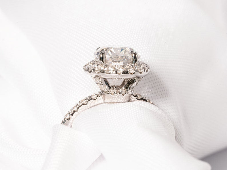 Stunning 2.0 CT Oval Moissanite Engagement Ring with Halo & Pave Design 6