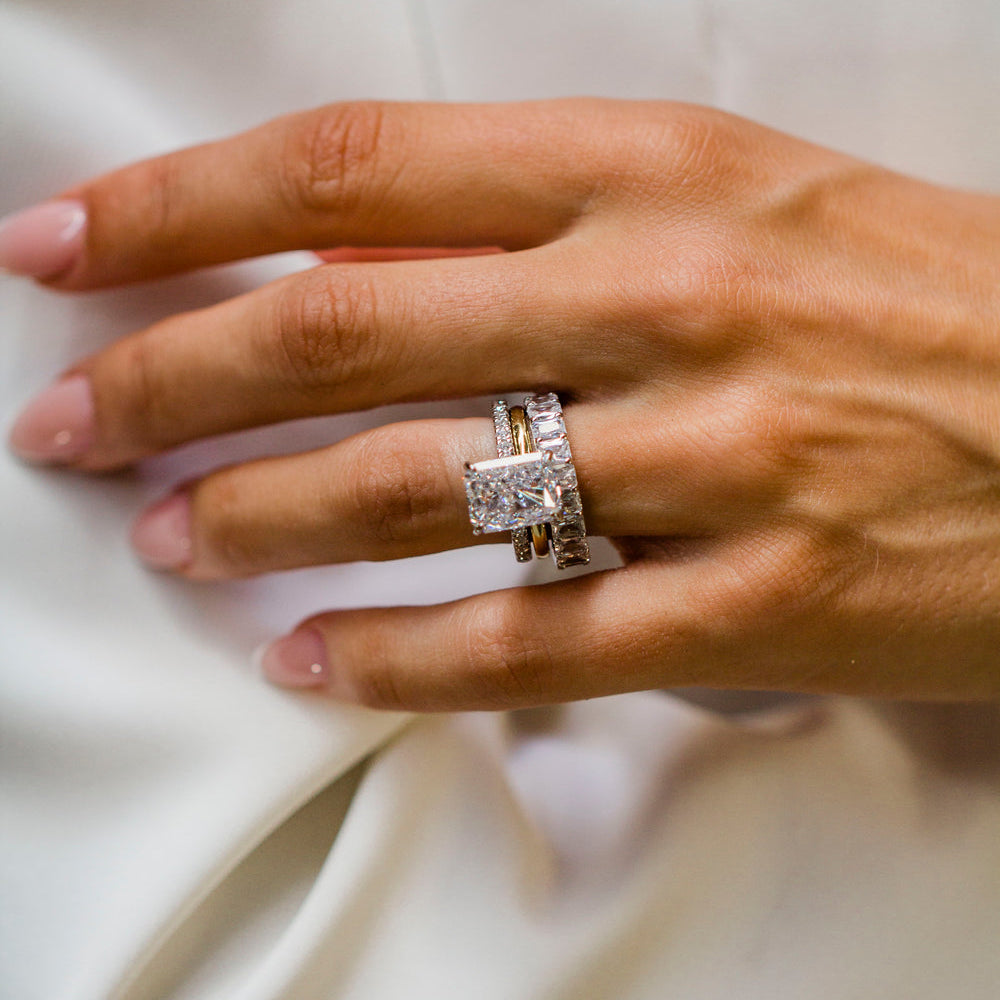 Radiant Cut Solitaire Style Cubic Zirconia in 925 Sterling Silver Ring 1