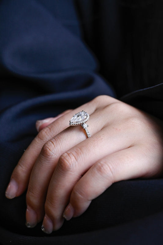 Stunning 1.0 - 2.0 CT Pear Moissanite Engagement Ring with Pave & Halo Design 2