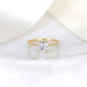 Stunning 1.50 CT Oval Moissanite Engagement Ring with Solitaire Design