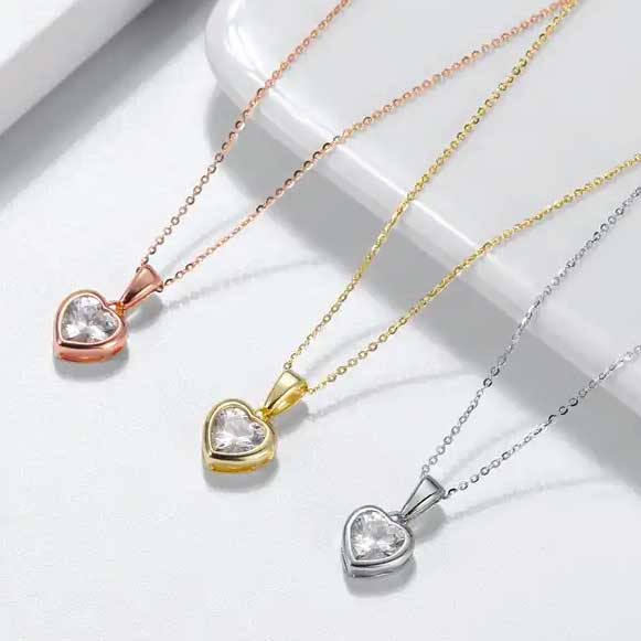 Round Cut Cubic Zirconia in 925 Sterling Silver Necklace 3