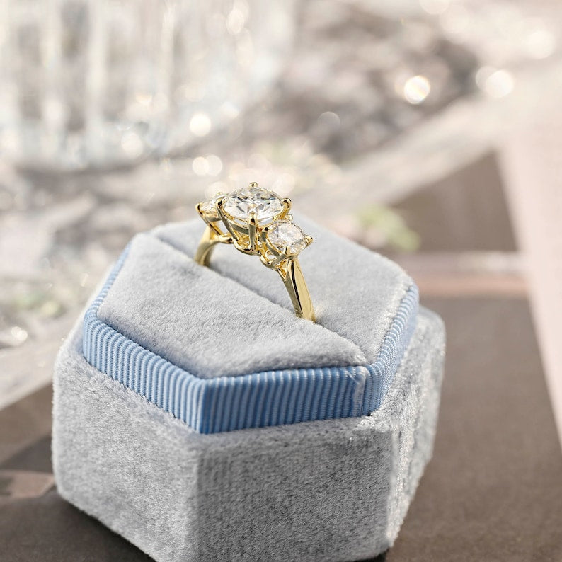 Stunning 3.0 CT Round Moissanite Engagement Ring with 3 Stones Design 3