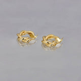 Stunning Twisted Hoops Earrings in Gold 9