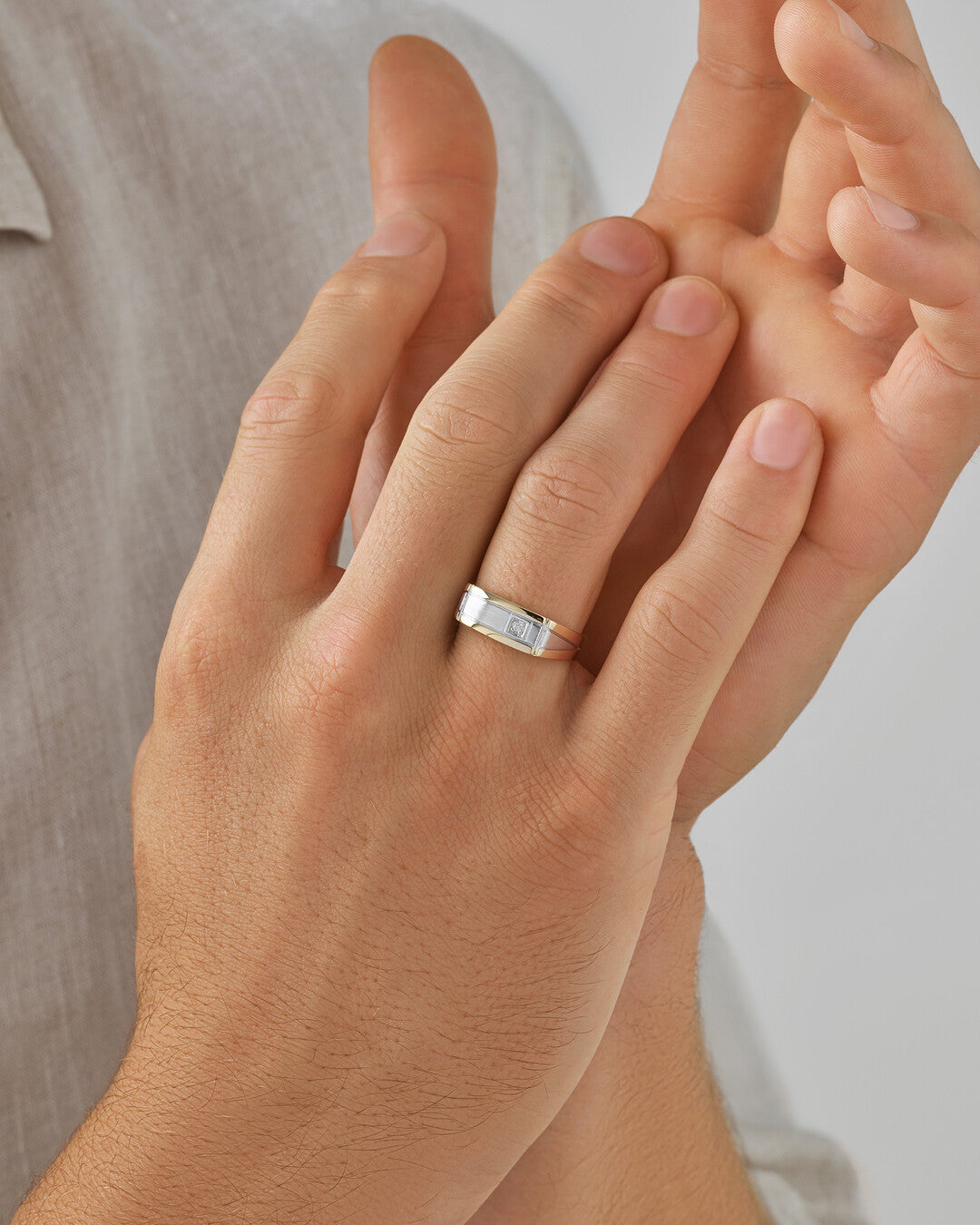 0.02 TCW Round Moissanite Sonet Men's Wedding Band in Solid Gold 1