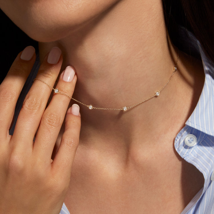0.50 TCW Round Moissanite Diamond Bezel Necklace in Solid Gold 4