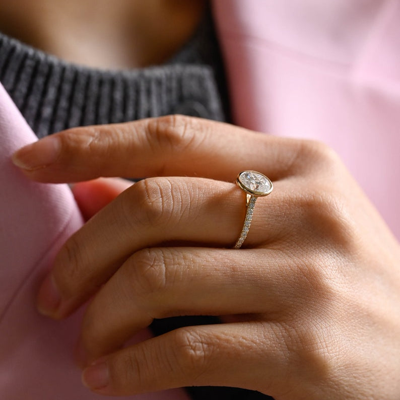 Stunning 1.0 - 2.0 CT Oval Moissanite Engagement Ring with Bezel Design 2