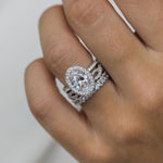 Round Cut Halo Style Cubic Zirconia in 925 Sterling Silver Ring 4