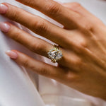 Oval Cut Solitaire Style Cubic Zirconia in 925 Sterling Silver Ring 3