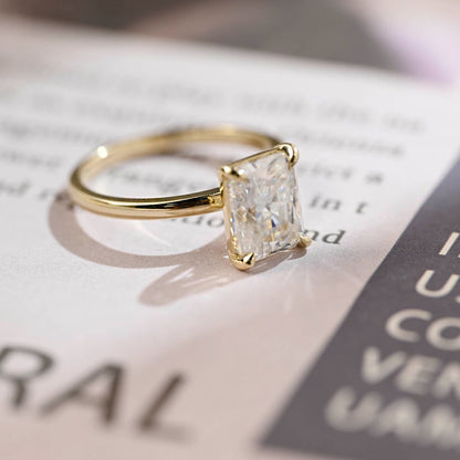 Stunning 3.0 CT Radiant Moissanite Engagement Ring with Solitaire Design 2