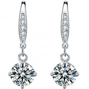 Round Cut Cubic Zirconia in 925 Sterling Silver Earrings