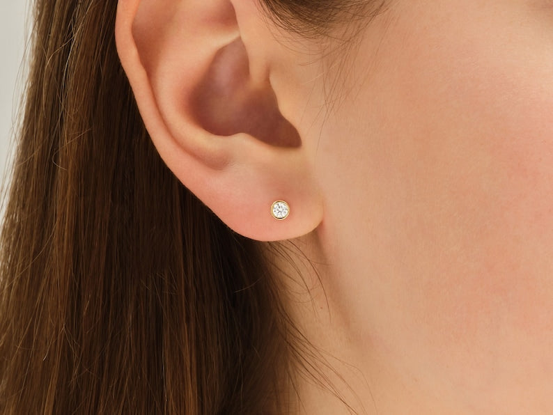 0.50 TCW Round Cut Moissanite Bezel Stud Earrings in Gold 6