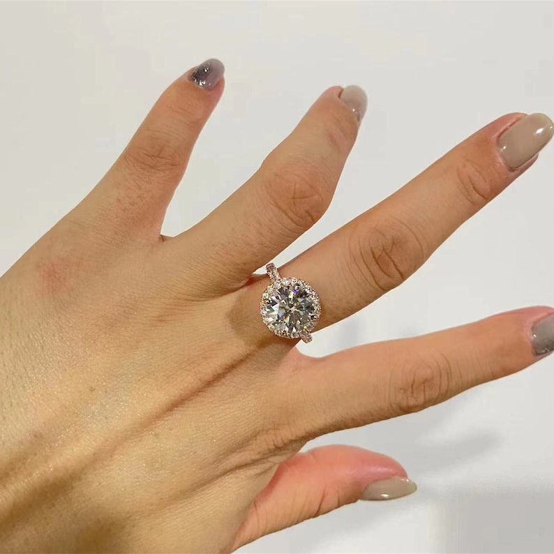 Stunning 4.0 CT Round Moissanite Engagement Ring with Halo & Pave Design 9