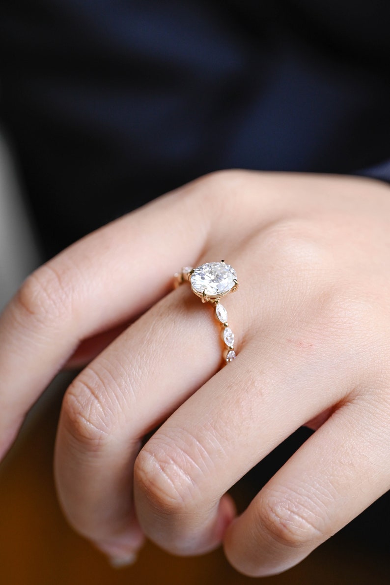 Stunning 1.0 - 2.0 CT Oval Moissanite Engagement Ring with Pave Design 2