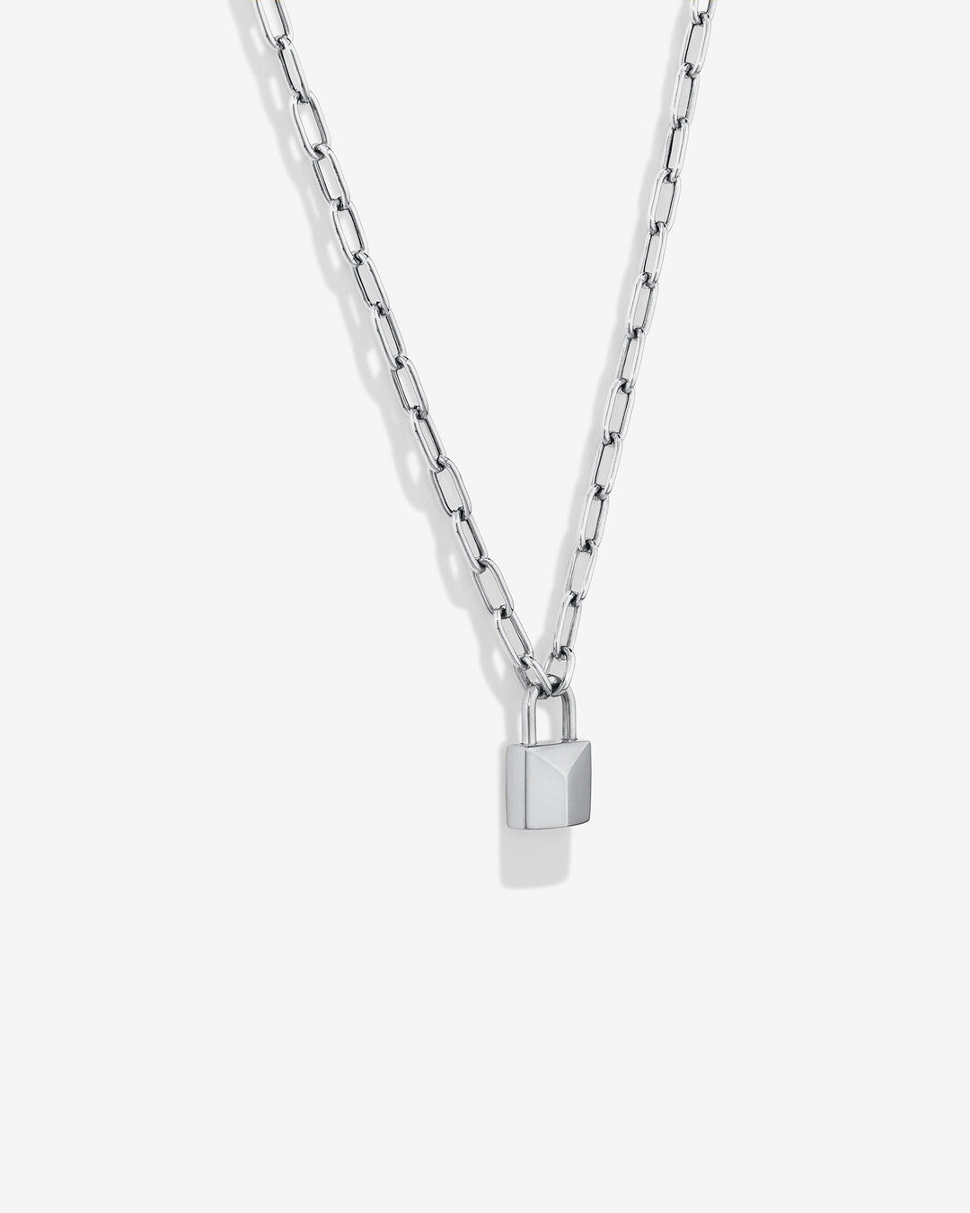 Round Cut Cubic Zirconia in 925 Sterling Silver Necklace 4