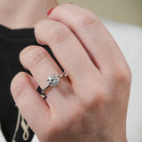 Stunning 0.50-1.50 CT Round Moissanite Engagement Ring With Solitaire Design 4