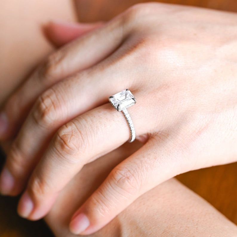 Stunning 1.0 - 2.0 CT Emerald Moissanite Engagement Ring with Hidden Halo Design 2