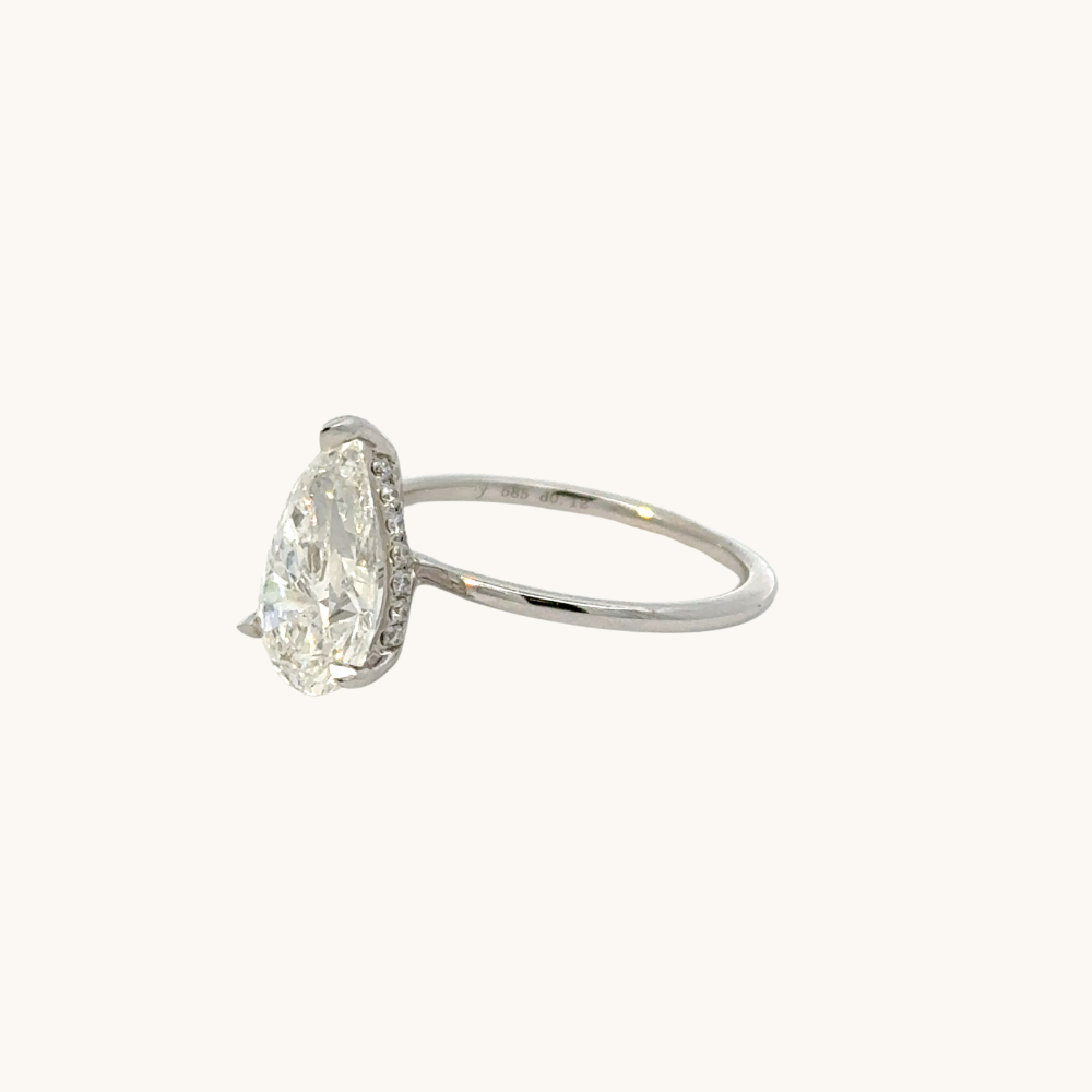 Stunning 3.55 CT Pear Moissanite Engagement Ring with Solitaire Design 2