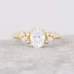 Stunning 1.25 CT Oval Moissanite Engagement Ring with Cluster Design