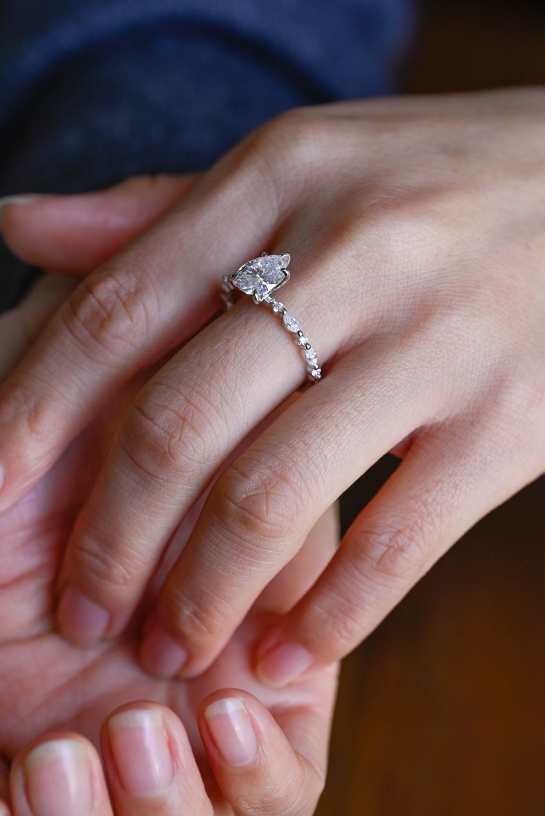 Stunning 1.0 - 2.0 CT Pear Moissanite Engagement Ring with Half Pave Design 6