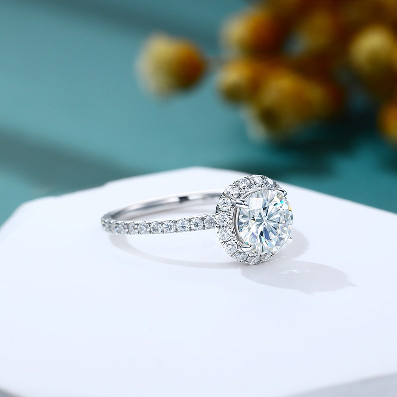 Stunning 1.0 CT Round Cut Moissanite Engagement Ring with Halo & Pave Design 5