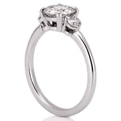 Stunning 0.50-1.50 CT Round Moissanite Engagement Ring with Three Stone Design 2