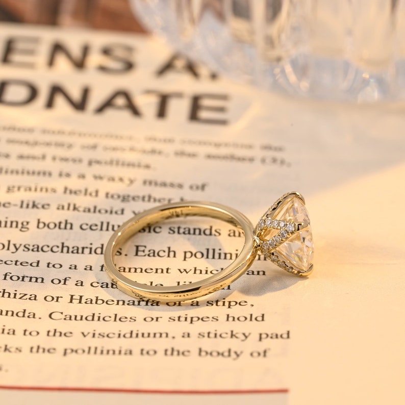 3.0 CT Round Shaped Moissanite Engagement Ring With Solitaire Style 6