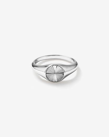 Classic Sunray Round Signet Men's Wedding Band in Solid Gold 1