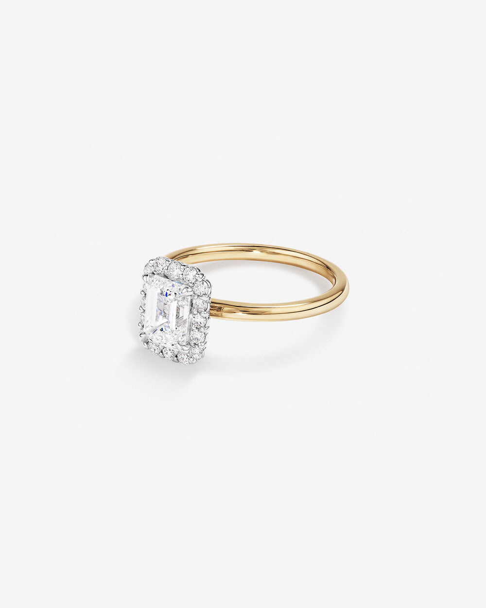 Stunning 1.46 CT Emerald Moissanite Engagement Ring with Halo Design 4