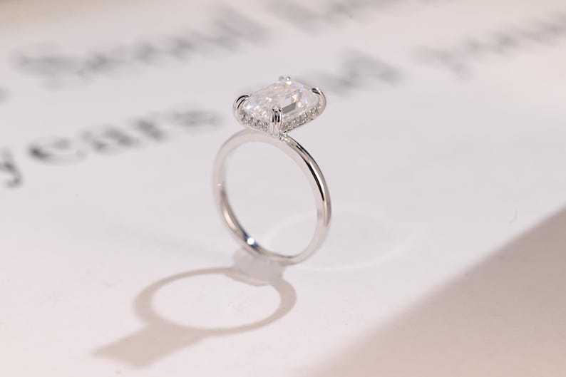 Stunning 1.0 - 2.0 CT Emerald Moissanite Engagement Ring with Hidden Halo Design 5