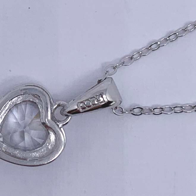 Round Cut Cubic Zirconia in 925 Sterling Silver Necklace 4