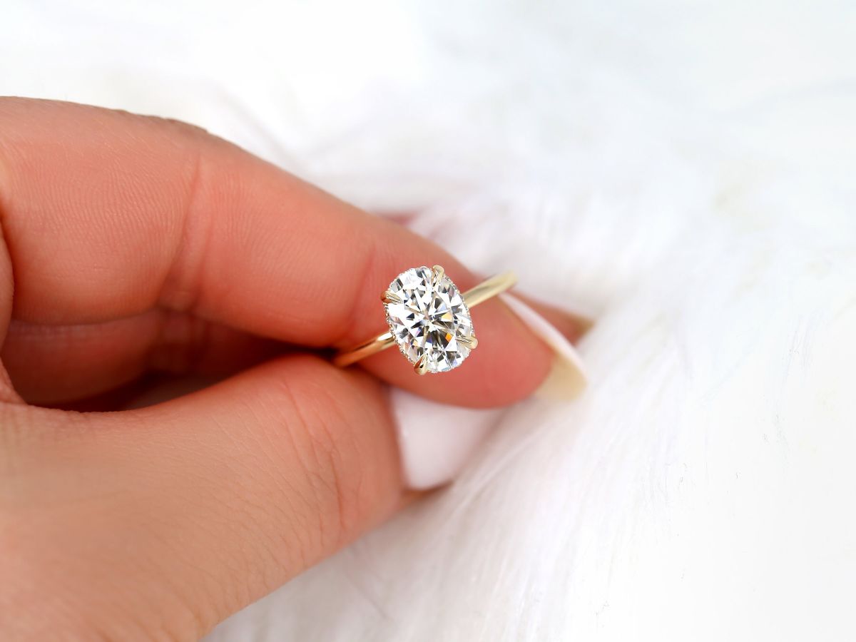 Stunning 2.5 CT Oval Moissanite Engagement Ring with Hidden Halo Design 5