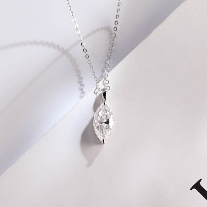 0.17 CT Moissanite Diamond Cross Pendant Necklace in Solid Gold 2