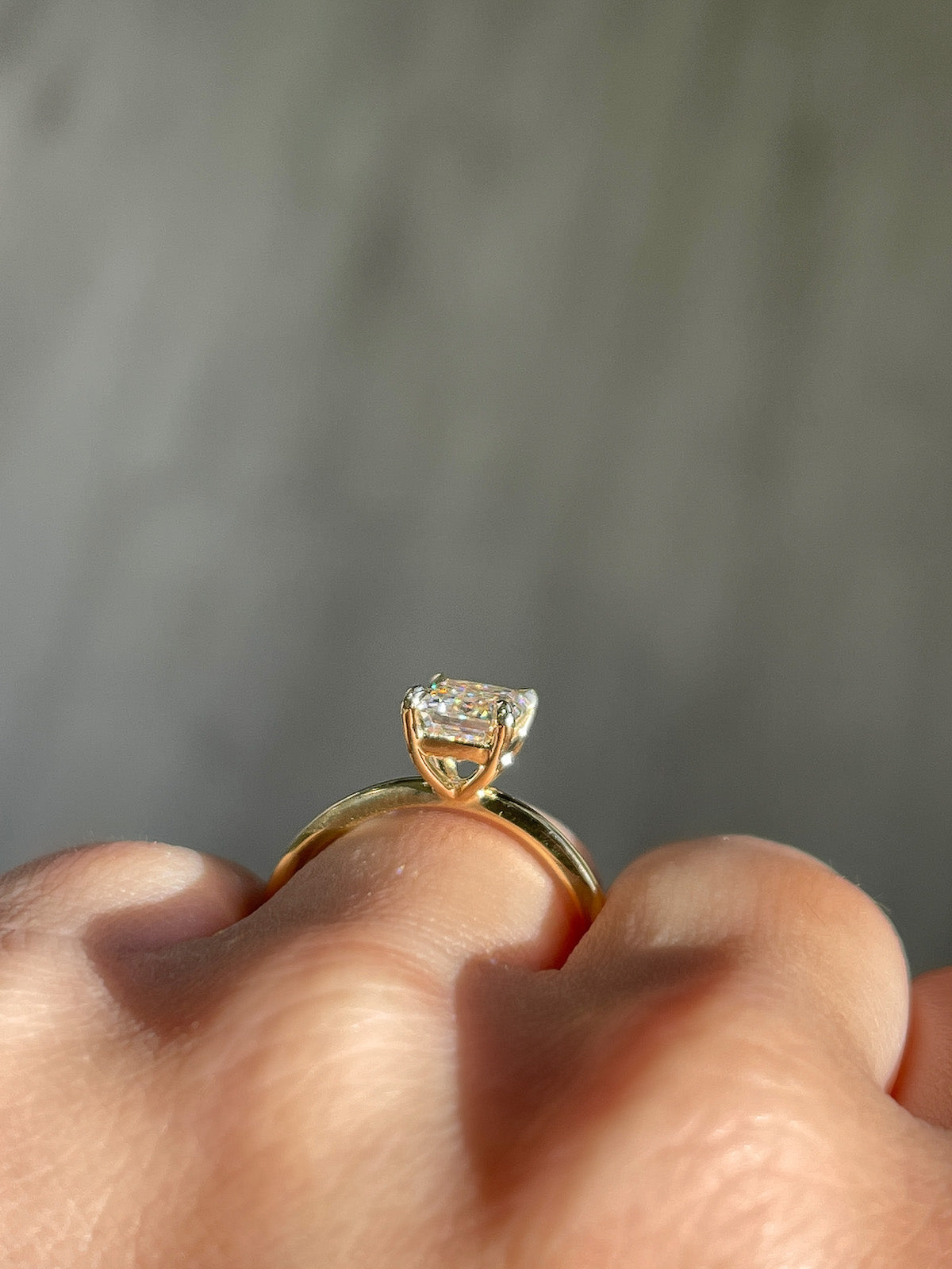 Stunning 1.80 CT Emerald Moissanite Engagement Ring with Solitaire Design 4