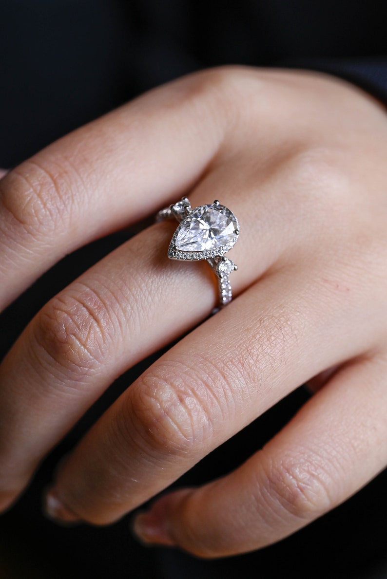 Stunning 1.0 - 2.0 CT Pear Moissanite Engagement Ring with Pave & Halo Design 4