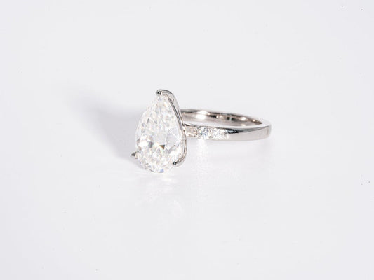 Stunning 3.0 CT Pear Cut Moissanite Engagement Ring with Pave Design 2