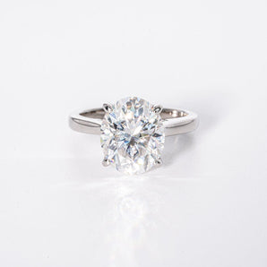 Stunning 4.0 CT Oval Shape Moissanite Engagement Ring with Hidden Halo Design