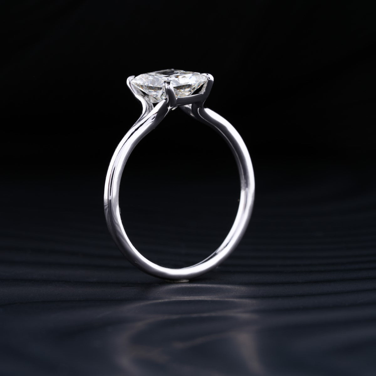 Stunning 2.0 CT Radiant Moissanite Engagement Ring with Solitaire Design 4