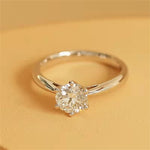 Stunning 1.0 CT Round Cut Moissanite Engagement Ring with Solitaire Design 4
