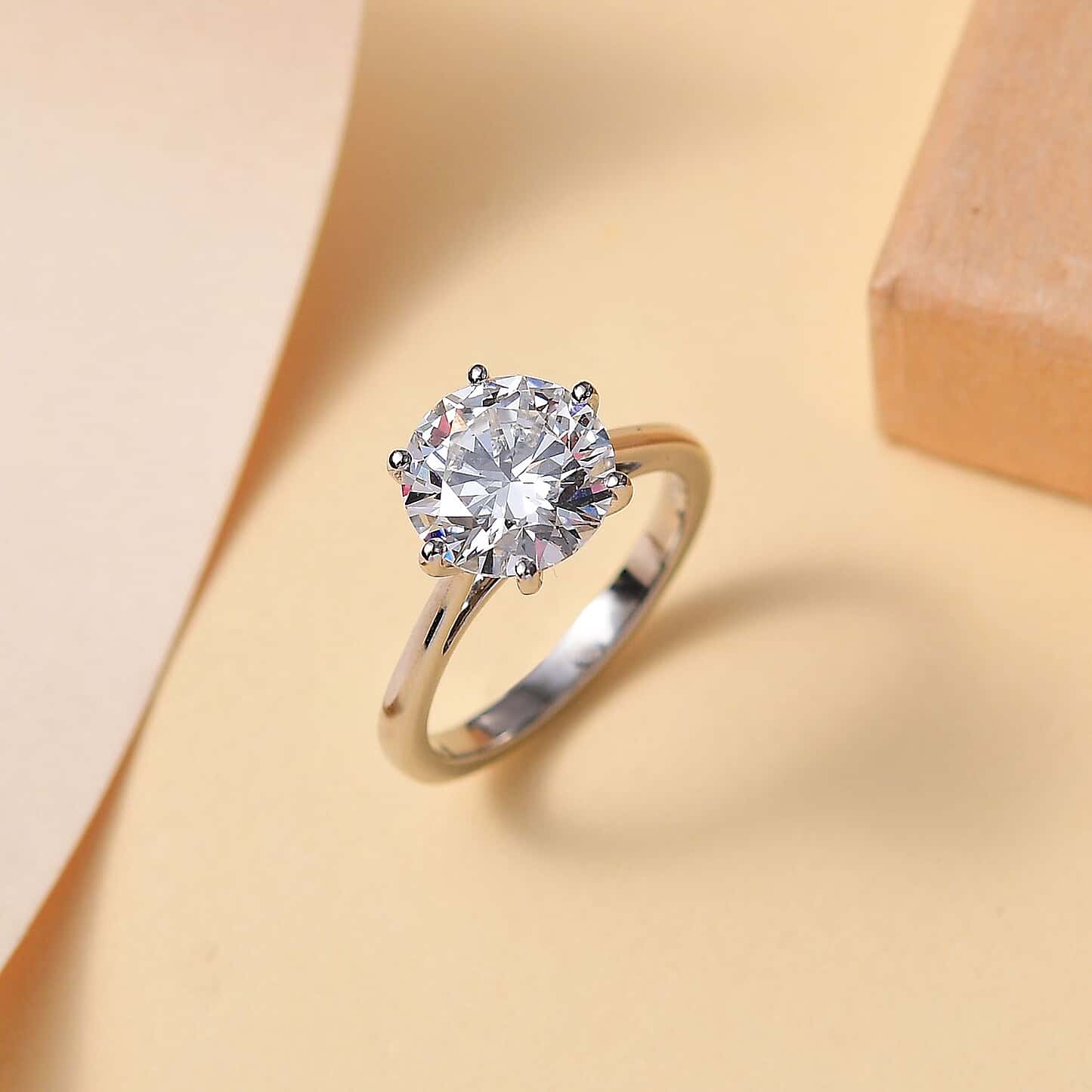 Round Cut Solitaire Style Cubic Zirconia in 925 Sterling Silver Jewelry 2
